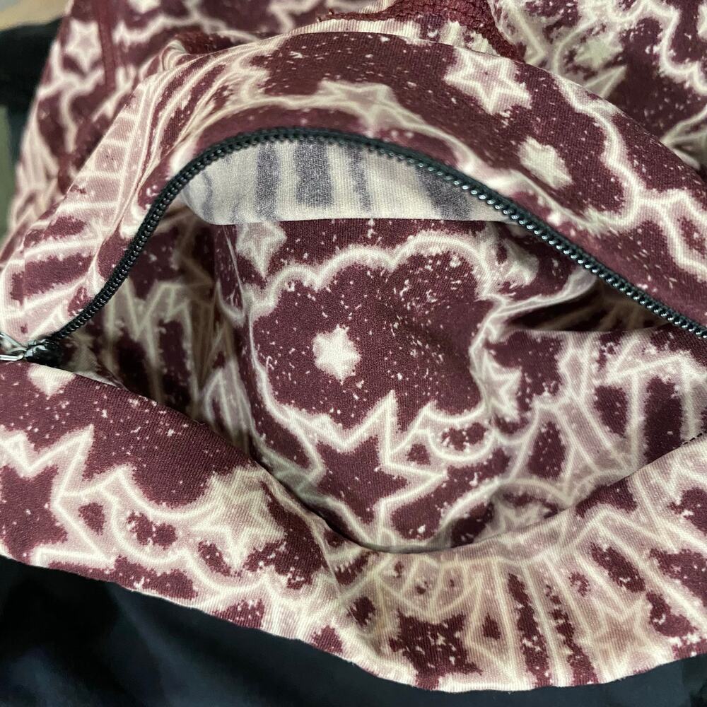 Sweaty Betty The Power Leggings Size Medium 7/8 Length Abstract Burgundy Print - Picture 4 of 9